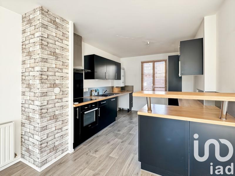 Maison - 90 m² - 5 pièces