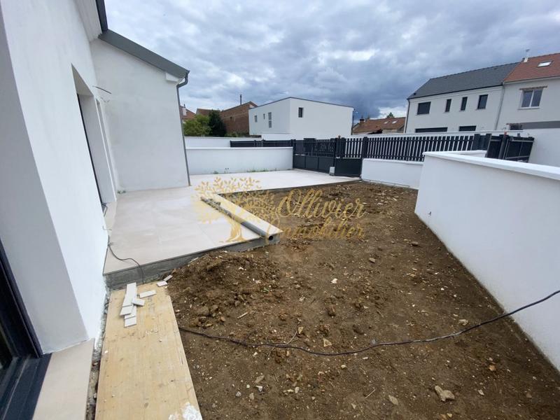 Pavillon - 99 m² - 4 pièces