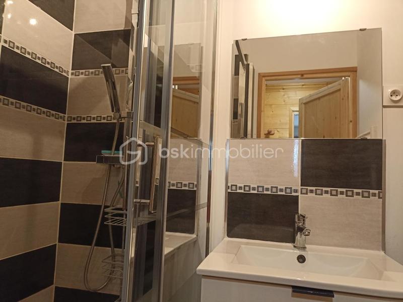 Appartement - 87 m² - 5 pièces