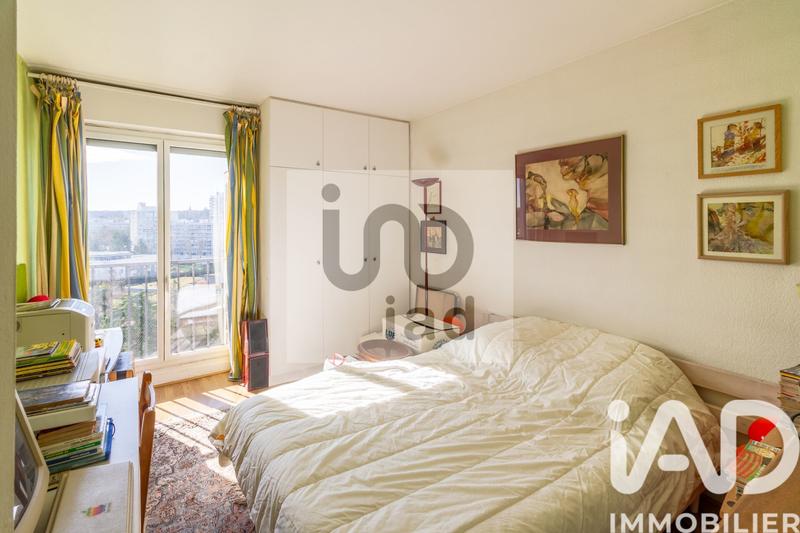 Appartement - 92 m² - 5 pièces