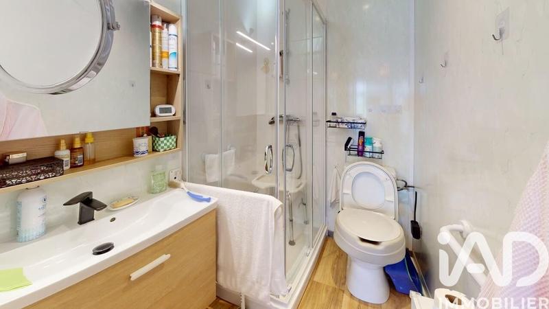 Maison - 183 m² - 11 pièces