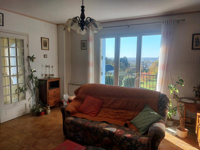 Maison - 144 m² - 5 pièces