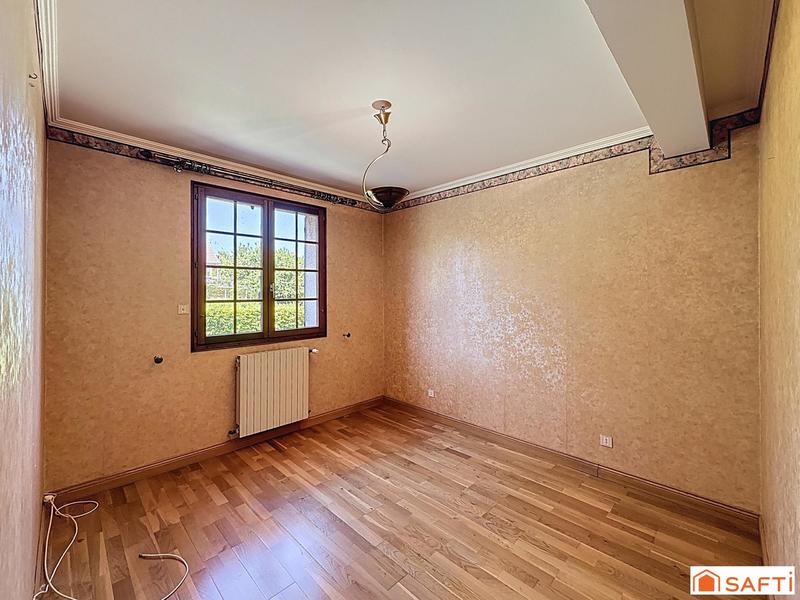 Maison - 207 m² - 8 pièces