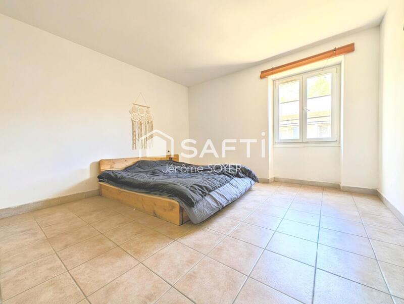 Maison - 150 m² - 5 pièces