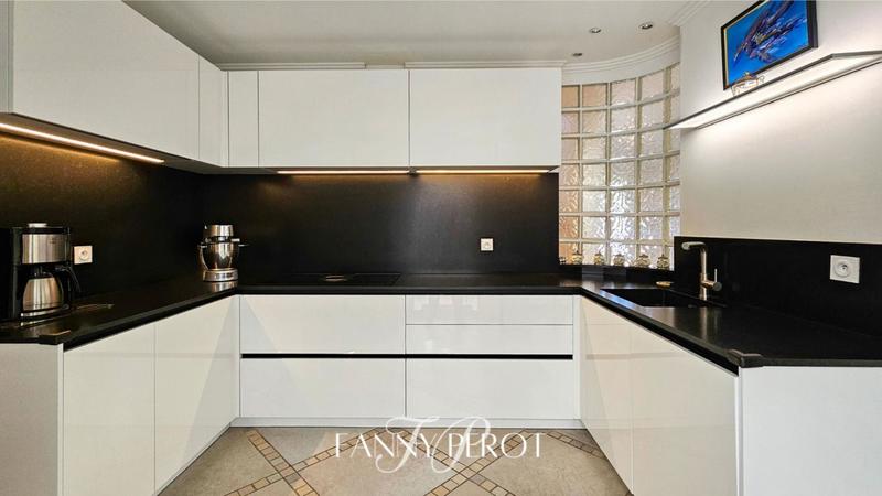 Villa - 194 m² - 6 pièces