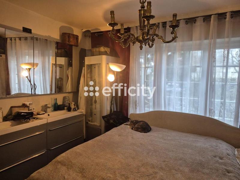 Maison - 180 m² - 6 pièces