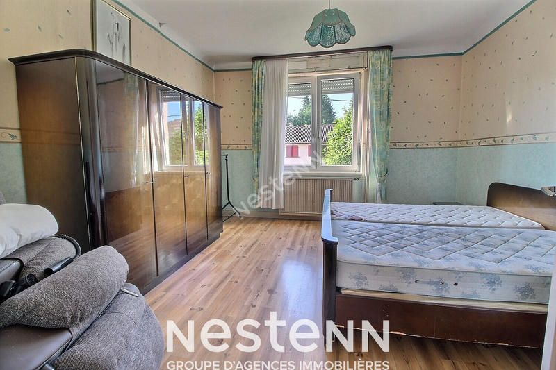 Maison - 176 m² - 9 pièces