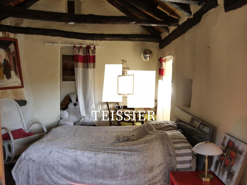 Maison - 270 m² - 18 pièces