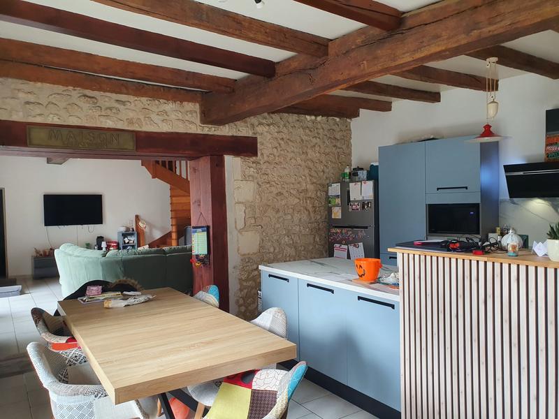 Maison - 300 m² - 11 pièces