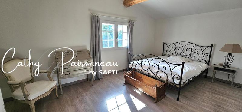 Villa - 324 m² - 9 pièces