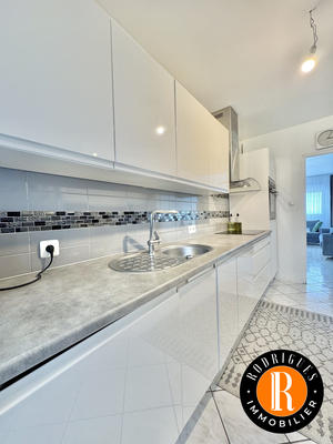 Appartement - 75 m² - 4 pièces