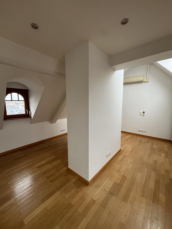 Appartement - 145 m² - 5 pièces