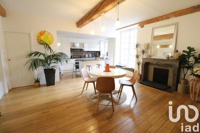 Maison - 262 m² - 7 pièces