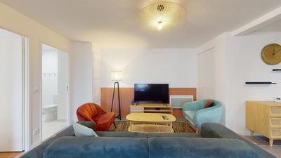 Appartement - 99 m² - 6 pièces