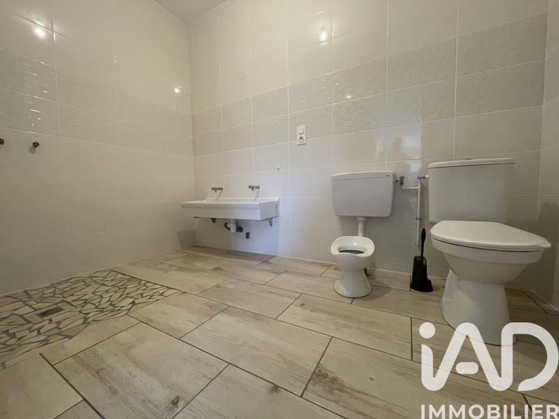 Maison - 181 m² - 9 pièces