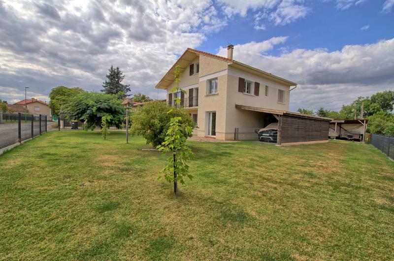 Maison traditionnelle - 181 m² - 7 pièces