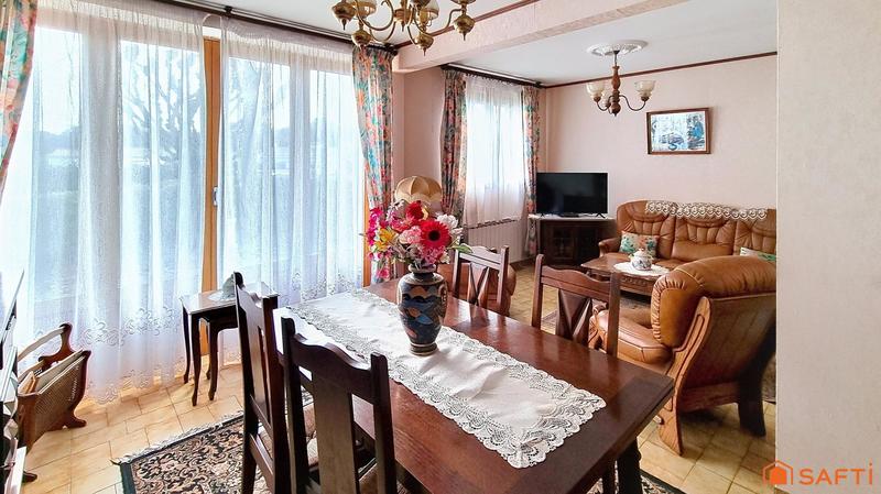 Maison - 74 m² - 5 pièces