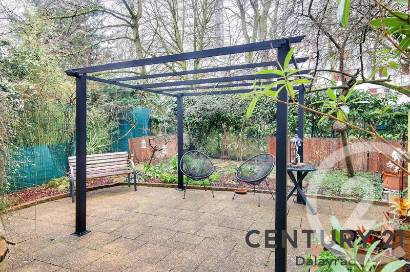 Appartement - 103 m² - 5 pièces