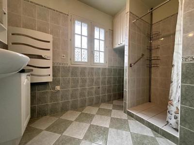 Maison traditionnelle - 146 m² - 6 pièces