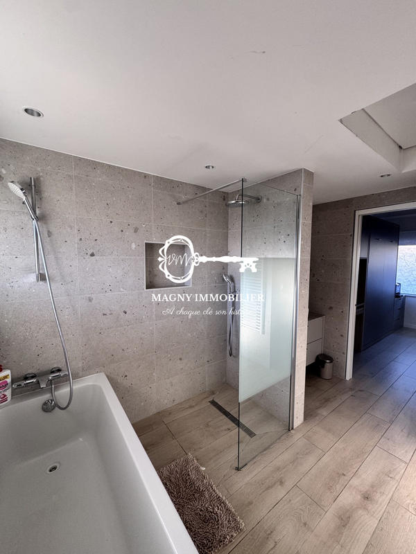 Villa - 105 m² - 5 pièces