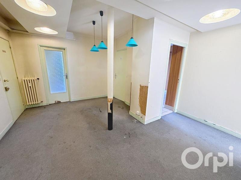 Appartement - 93 m² - 5 pièces