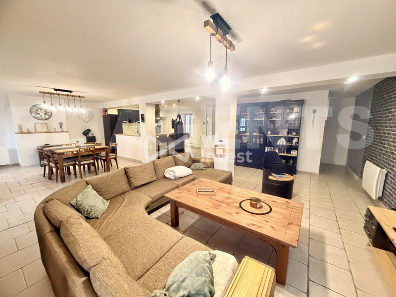 Maison - 159 m² - 7 pièces