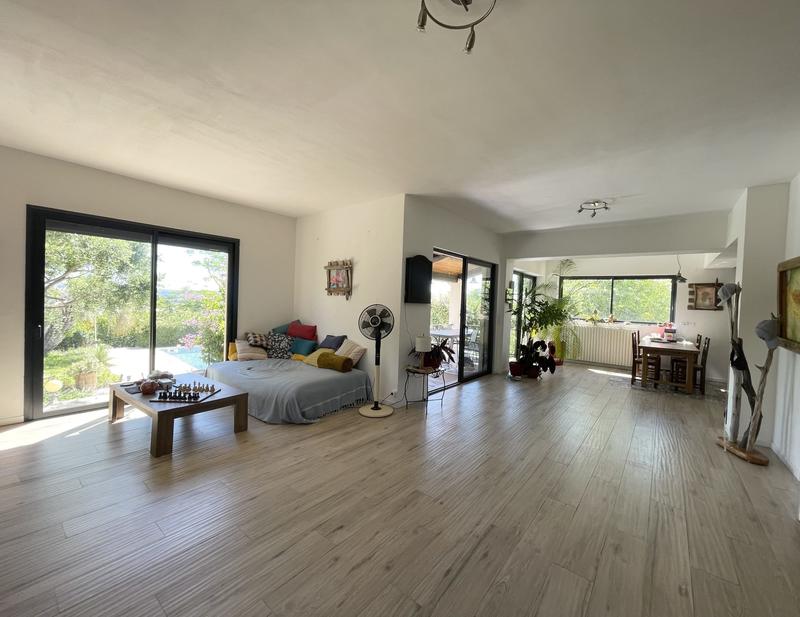 Villa - 153 m² - 5 pièces