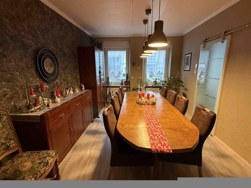 Maison - 163 m² - 8 pièces