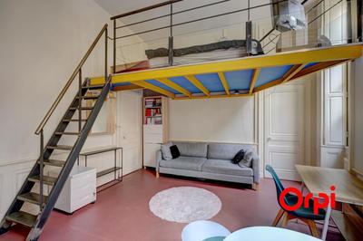 Studio - 28 m² - 1 pièce