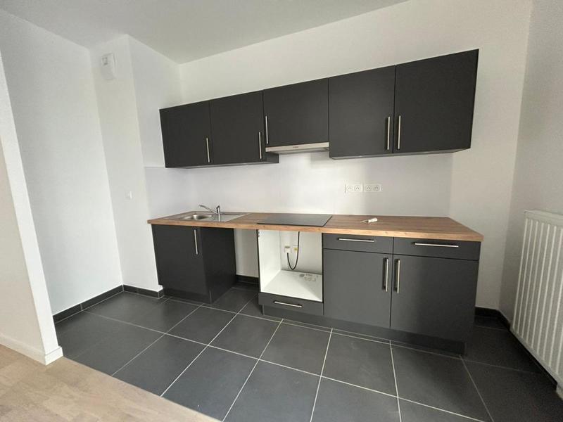 Appartement - 90 m² - 4 pièces