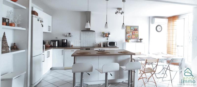 Appartement - 92 m² - 4 pièces