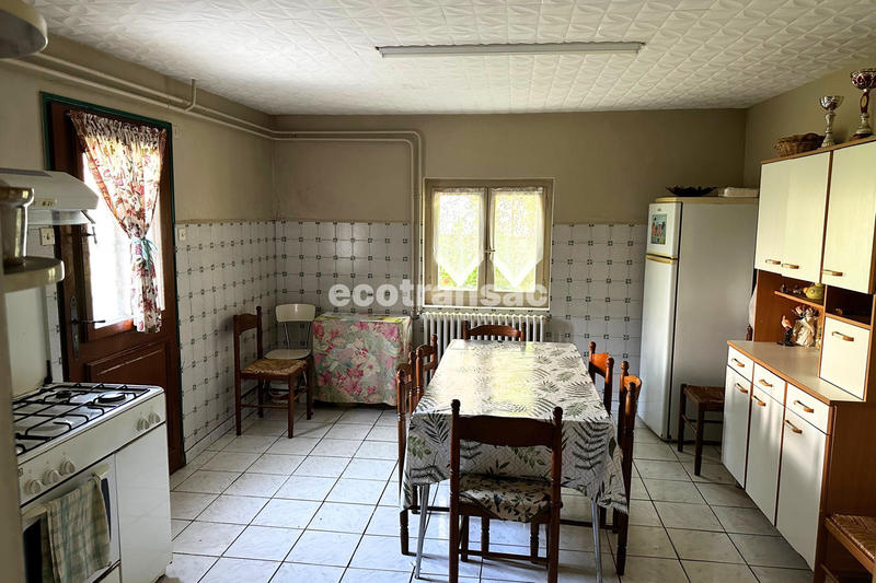 Maison - 202 m² - 4 pièces