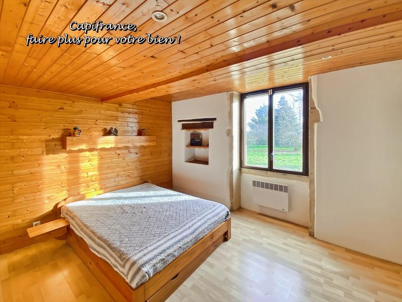 Maison - 244 m² - 10 pièces