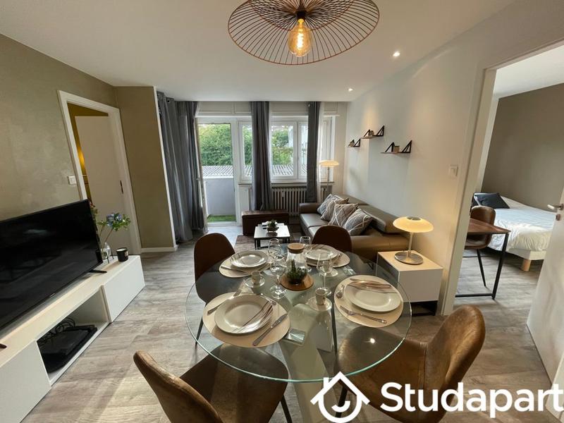 Chambre - 13 m² - 1 pièce