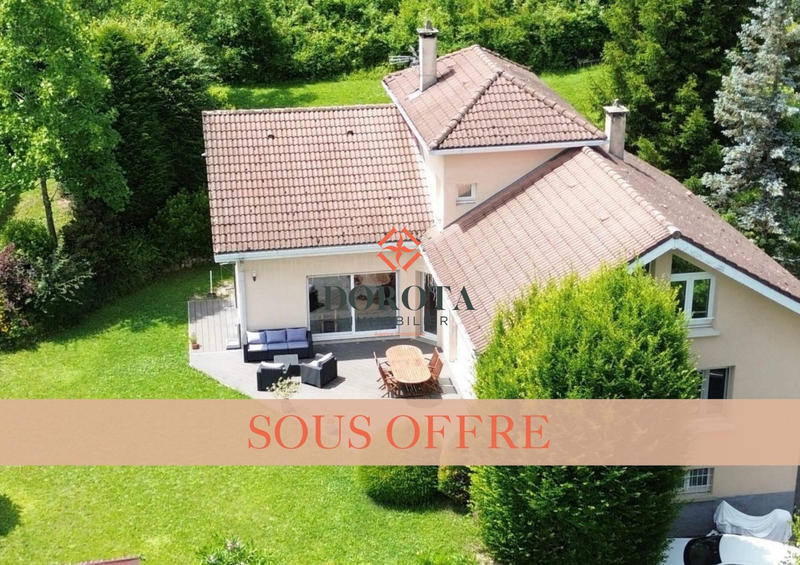 Villa - 189 m² - 6 pièces