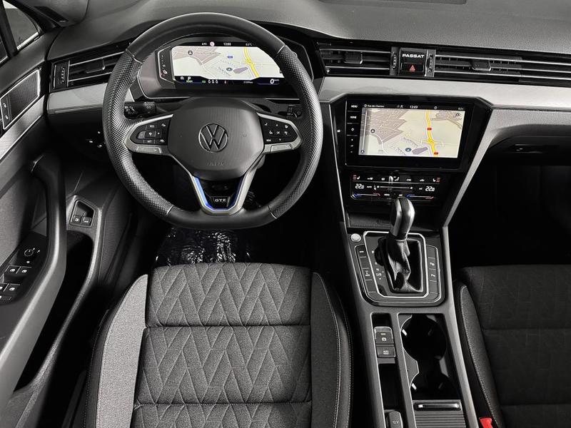 Volkswagen Passat Sw Gte 218ch Dsg Ja18 Matrix Digital Cockpit Sieges Chauf Camera Carplay Regul Acc