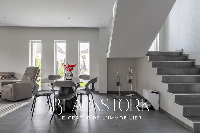 Maison - 150 m² - 6 pièces