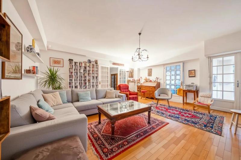 Appartement - 176 m² - 7 pièces