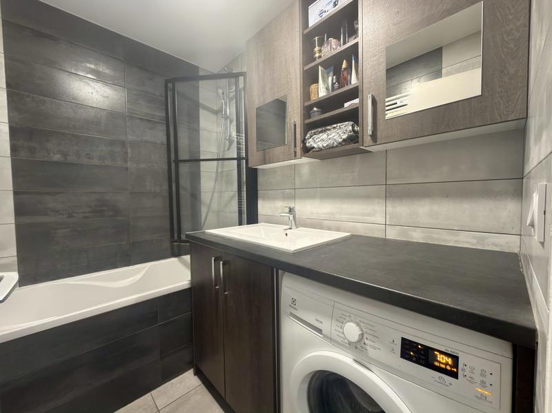 Appartement - 77 m² - 4 pièces