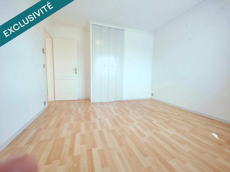 Maison - 182 m² - 8 pièces