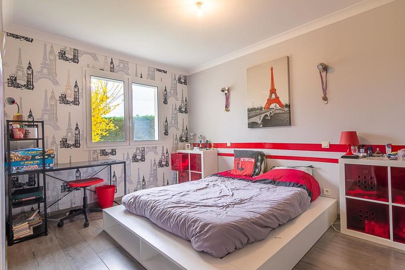 Maison - 235 m² - 7 pièces