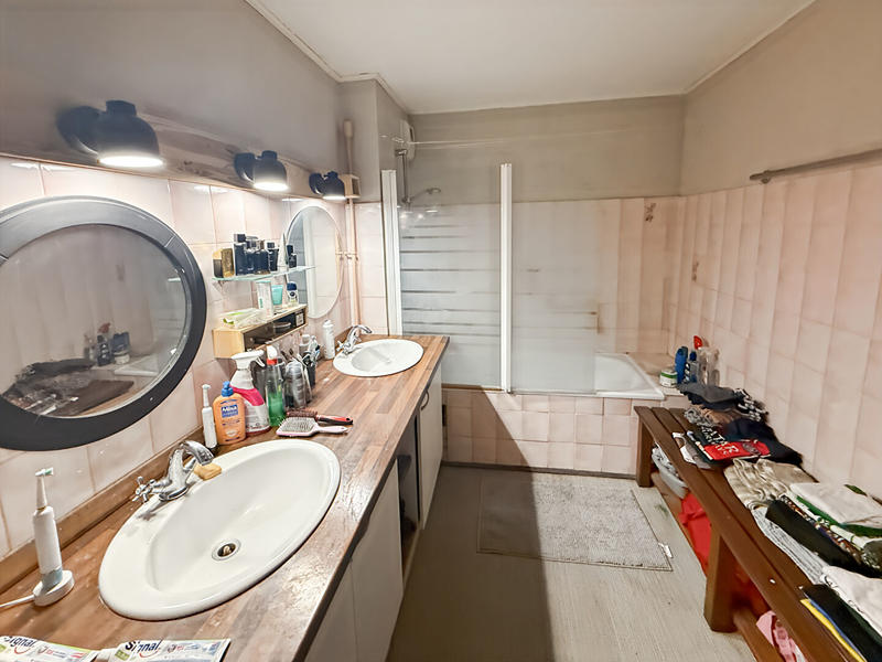 Appartement - 105 m² - 5 pièces