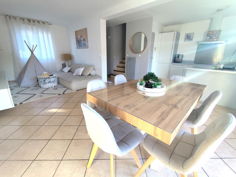 Maison - 110 m² - 5 pièces