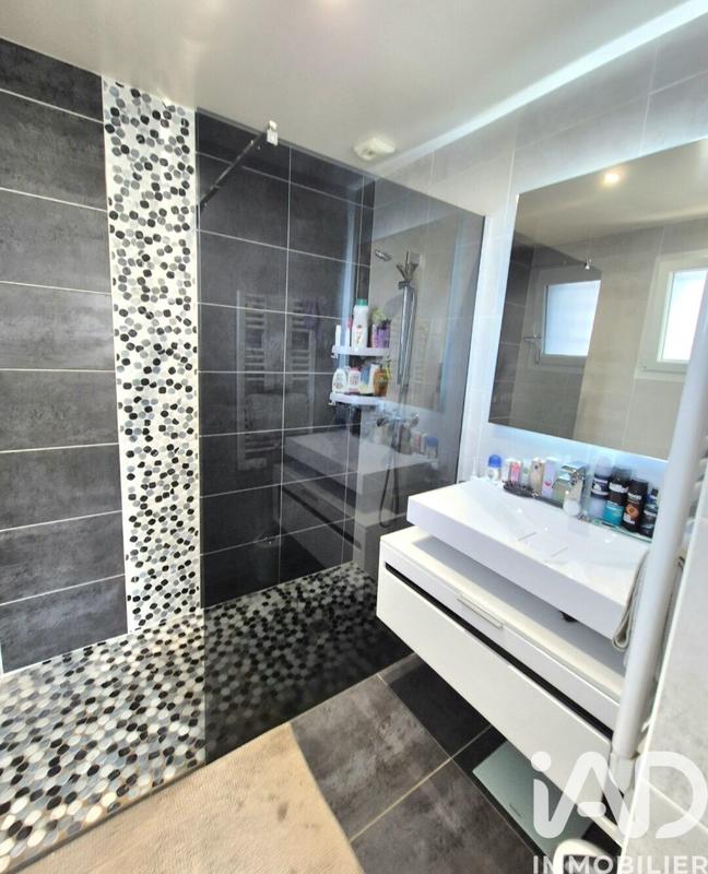 Maison - 150 m² - 6 pièces