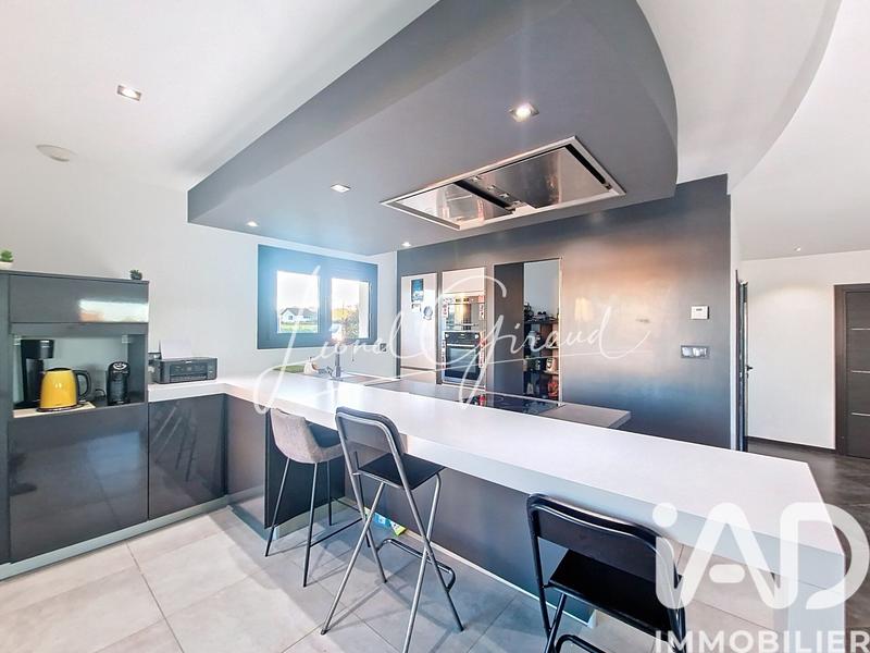 Maison - 153 m² - 5 pièces