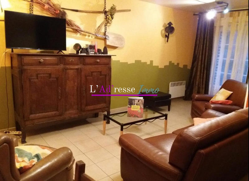 Maison - 300 m² - 21 pièces