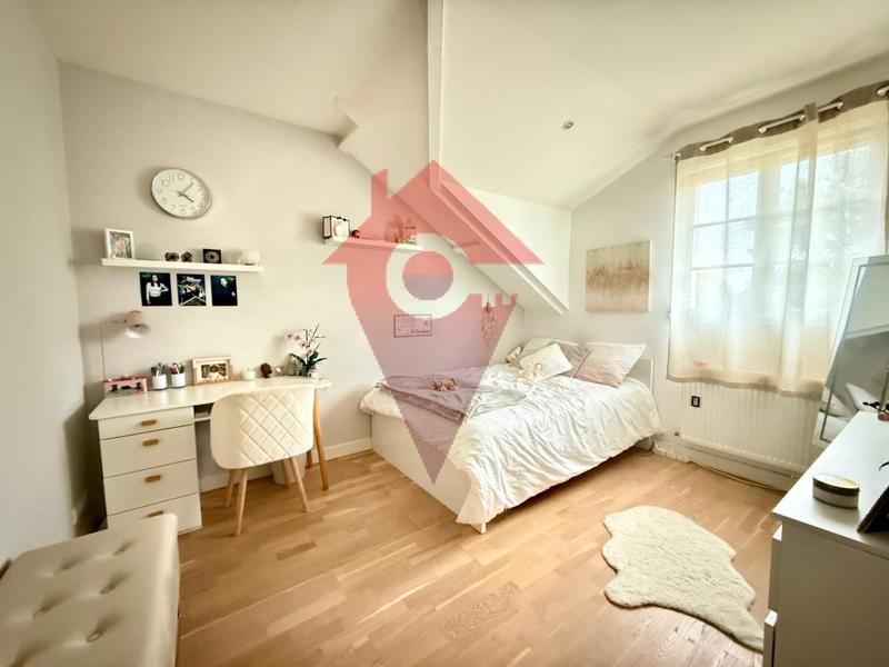 Maison - 94 m² - 4 pièces