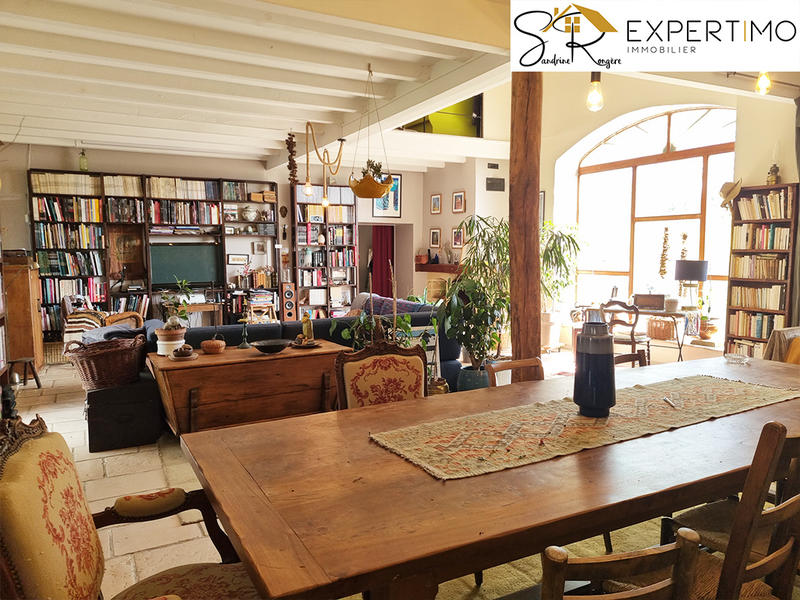 Maison - 230 m² - 6 pièces