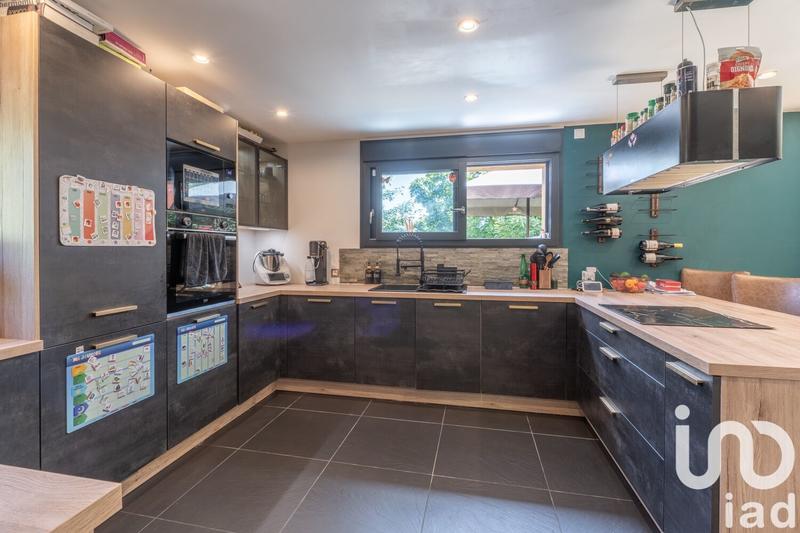 Châlet - 223 m² - 9 pièces