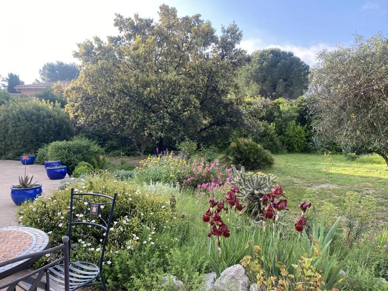 Maison - 275 m² - 7 pièces